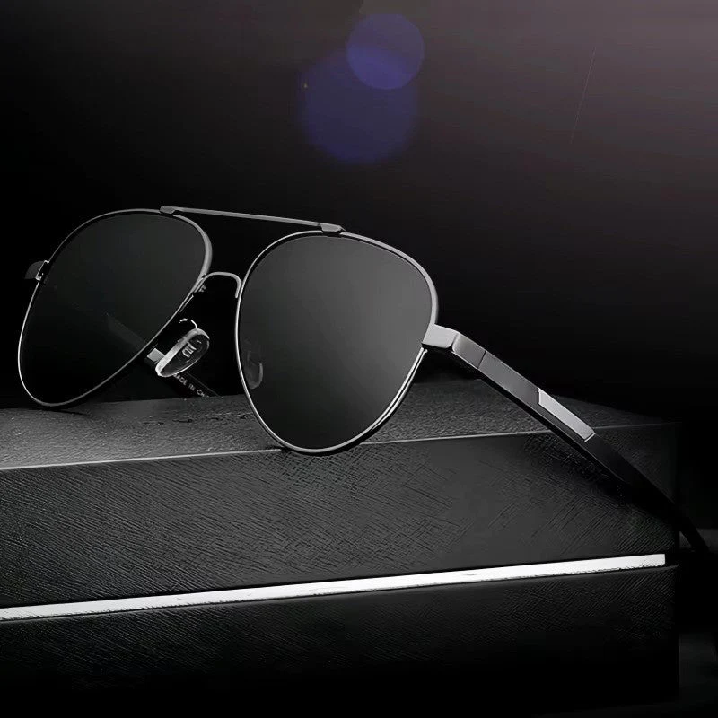 Classic Aviator Sunglasses with Metal Frame