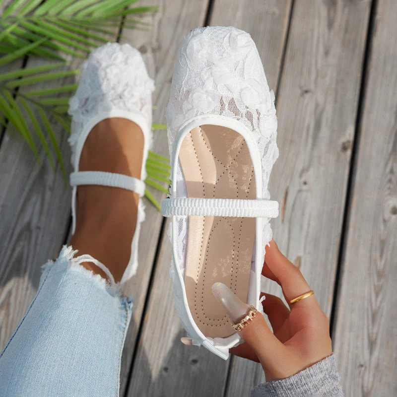 Sofia Amoretti Textured Slip-On Flats with Floral Design - Image 4